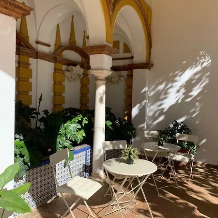 Elvira, Exclusive Pool And Gardens In The Heart Of וילה