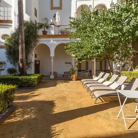 וילה Elvira, Exclusive Pool And Gardens In The Heart Of סביליה