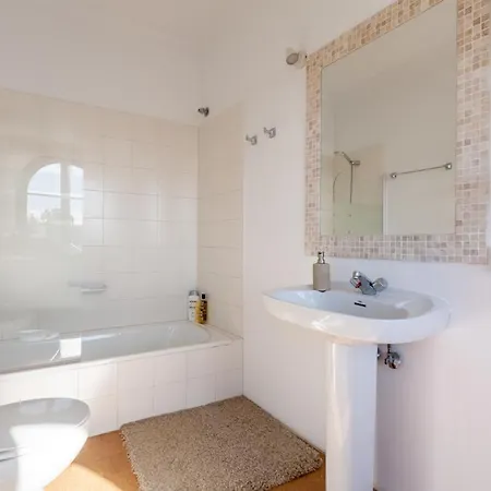 Elvira, Exclusive Pool And Gardens In The Heart Of * סביליה